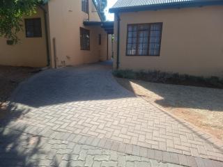 77 Pendleberry Grove - 7