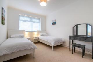 Woodridge Court - 4