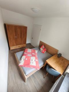 Schöne Ferienwohnung mit Balkon in Aue - - 6