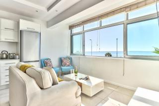 Beachfront Apartment with Wi-Fi! - 0