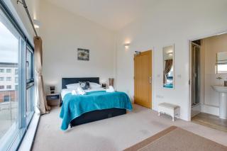 St Stephens Court, Marina - Swansea - 9
