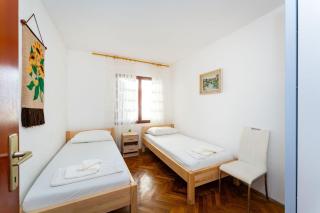 Drazen Charming Three Bedroom Apartment - Novalja - 2