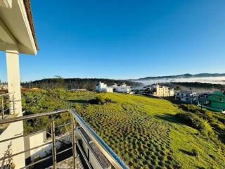 Hill Grove By Brown Tree Resorts - 3