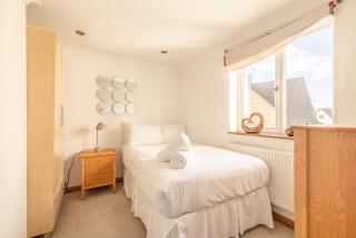 Spacious 6 Bedroom House in Maidenhead Windsor - Maidenhead - 7