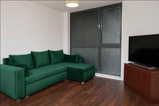 Modern 2 Bed Flat with parking Next to Basildon Station - 5