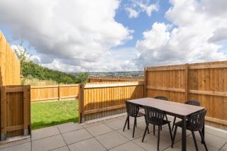 Newly Refurbished Home Short Drive to Bath Centre - 6