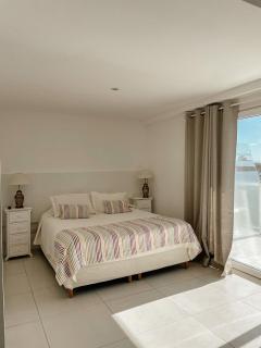 Elegante y moderno departamento a una cuadra del mar - Mar del Plata - 0
