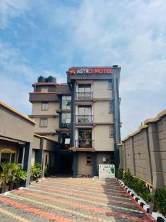 Astro Motel - 2