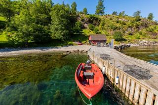 Nice House by the Sea with private beach and jetty - 4
