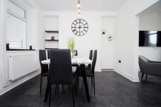 3 Bedroom House in Mountain Ash Cynon View by TŷSA - Quakers Yard - 7