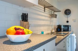 Chapel Lodge - 3 Bedrooms - WIFI - Newport - 7