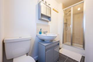 Ariel Wharf by Tŷ SA - 2