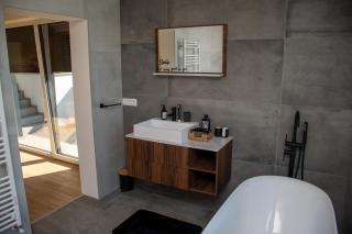 Vila Altura- Luxury Hiltop Retreat with Panoramic View & Teracce - Rogaška Slatina - 5