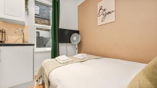 Cosy Paddington Apartments - 1