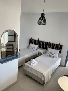 Emmy Rooms - Armenistis - 1