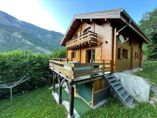 Chalet en bois avec très belle vue sur la montagne - Colmars - 2