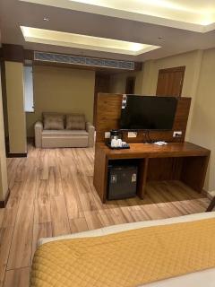 Heritage Amina Group Of Houseboats - Srinagar - 9