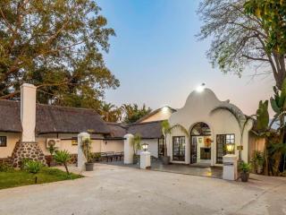 Royal Bakoena Hamiltonparks Country Lodge - Hazyview - 9