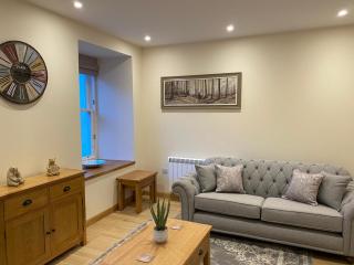 Waverley Inn Apartments - 2