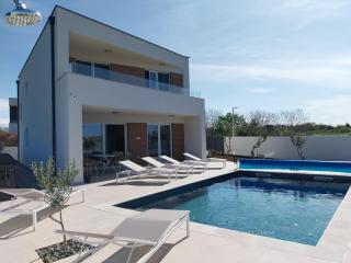 New villa Angelo 2025, family and pet friendly - Privlaka - 0