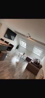 Lavish Filey Town Centre Apartment SKY 70inch TV Sleeps Up to 4 GREAT LOCATION - Filey - 3