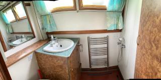 Stone - Boat - Sleeps 2 - Pet Friiendly- 85ws - Stone - 6