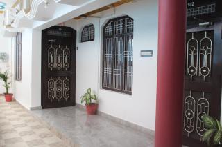 Shri Narayanam Guest House and Home Stay - Ayodhya - 9