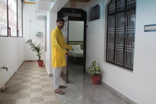 Shri Narayanam Guest House and Home Stay - Ayodhya - 8