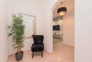 Central Apartment by Ocvillas - 5