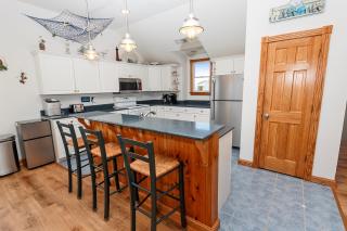 Soundside, Private Pool, Hot Tub, Rec Room-VOH50, Castle in the Sand - Corolla - 4