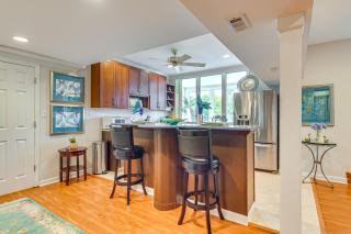 Lakefront Retreat with Sunroom, Patio and Kayak! - Columbia - 7