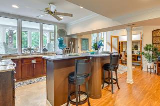 Lakefront Retreat with Sunroom, Patio and Kayak! - Columbia - 2
