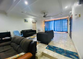 Robina Homestay - 8
