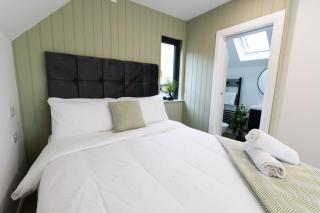 The Village at The Rocks - Luxury Glamping Resort - 5