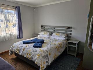 Elmscote Cottages - Cabin 2 - Krugersdorp - 8