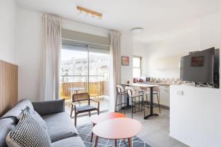 Amazing Jaffa Complex with Parking by TLV2RENT - 1