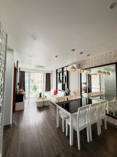 Bai Chay Ha Long Apartment - 9