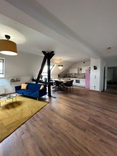 148qm Apartment, nähe Düsseldorf, 4 Schlafzimmer, privater Parkplatz - Duisburg - 3