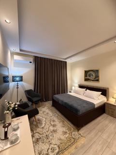 Latifi Guesthouse - Gjirokastra - 9