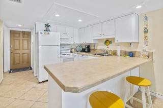 Beachfront Comfort w/ Pool, Balcony & Steps to Flagler Avenue - New Smyrna Beach - 7