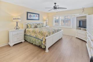 Beachfront Comfort w/ Pool, Balcony & Steps to Flagler Avenue - 4