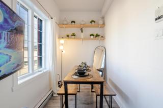 Bright and Beautiful 3 Bedroom in Griffintown - 6