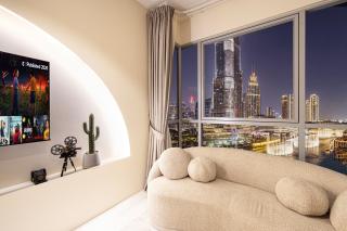 Stunning 2BR with Panoramic Burj & Fountain view - 9
