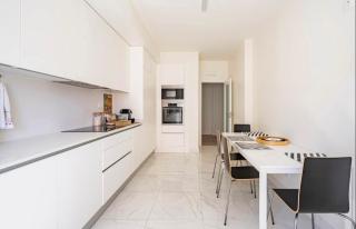 Modern Big Room with Balcony in New Apartment - Montijo - 2
