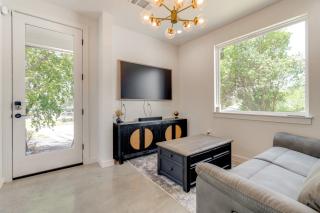 Near Restaurants and Parks Home 3 Mi to Dtwn Austin - Austin - 7