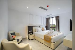 Royal Mark Hotel - 8