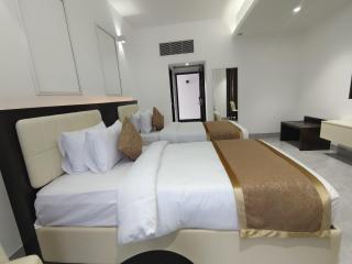 Royal Mark Hotel - 2
