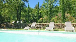 Gîte en Cévennes du sud, bergerie restaurée au rez de jardin d'une bastide avec piscine à débordement, vue exceptionnelle, authenticité, confort, repos assuré au cœur de la nature - Saint-Laurent-le-Minier - 6