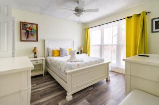 Cozy 2BR Madeira Home near Beach with Pool & Gym - 3