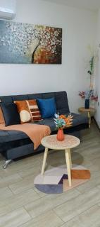 Departamento céntrico y comodo - 0